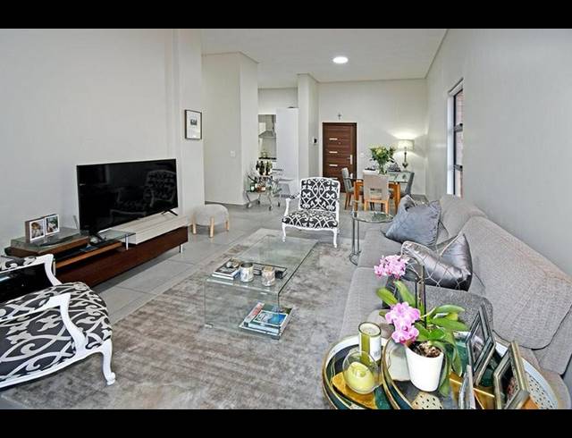 2 BEDROOM PROPERTY TO RENT IN KENSINGTON